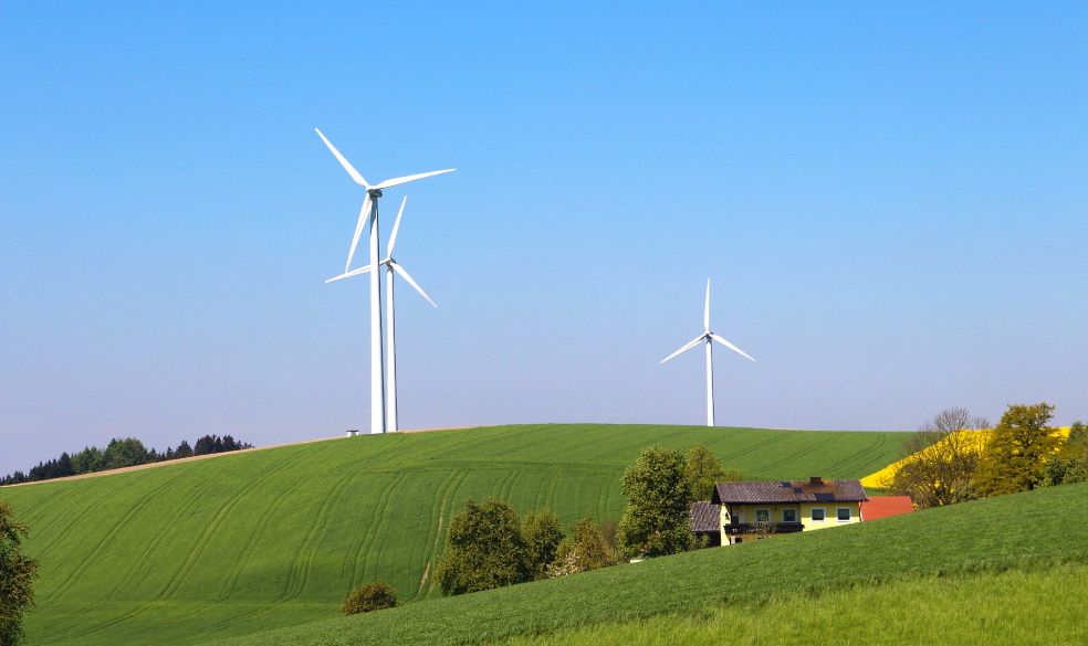 Modernization, operation and maintenance of wind farms